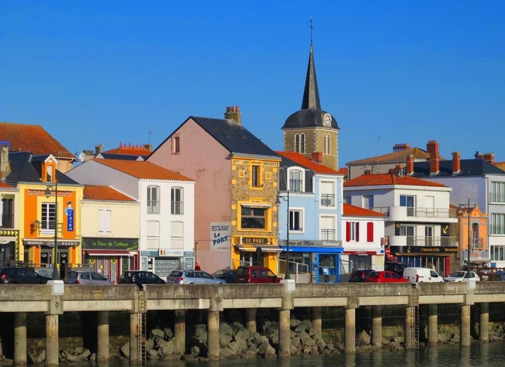 Maison De Pecheur Renovee Avec Cour Proche Du Port Ле-Сабль-д'Олонн Екстер'єр фото
